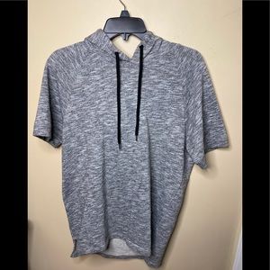 Short sleeved sweater hoodie
